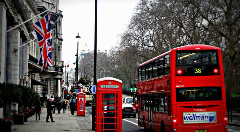london-street-phone-cabin-163037.jpeg