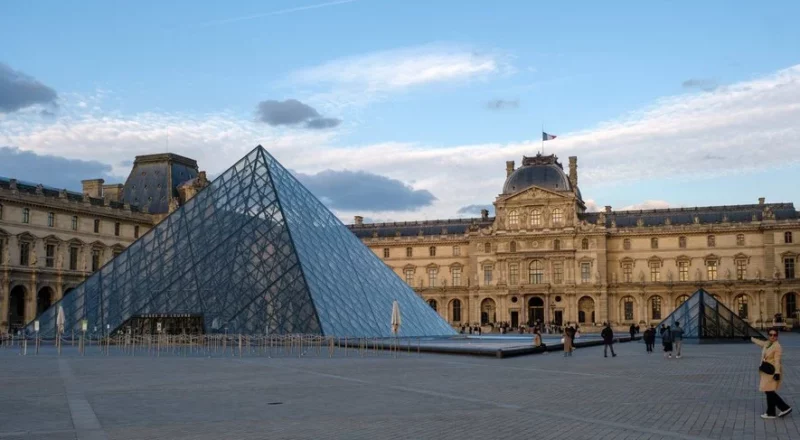 Louvre